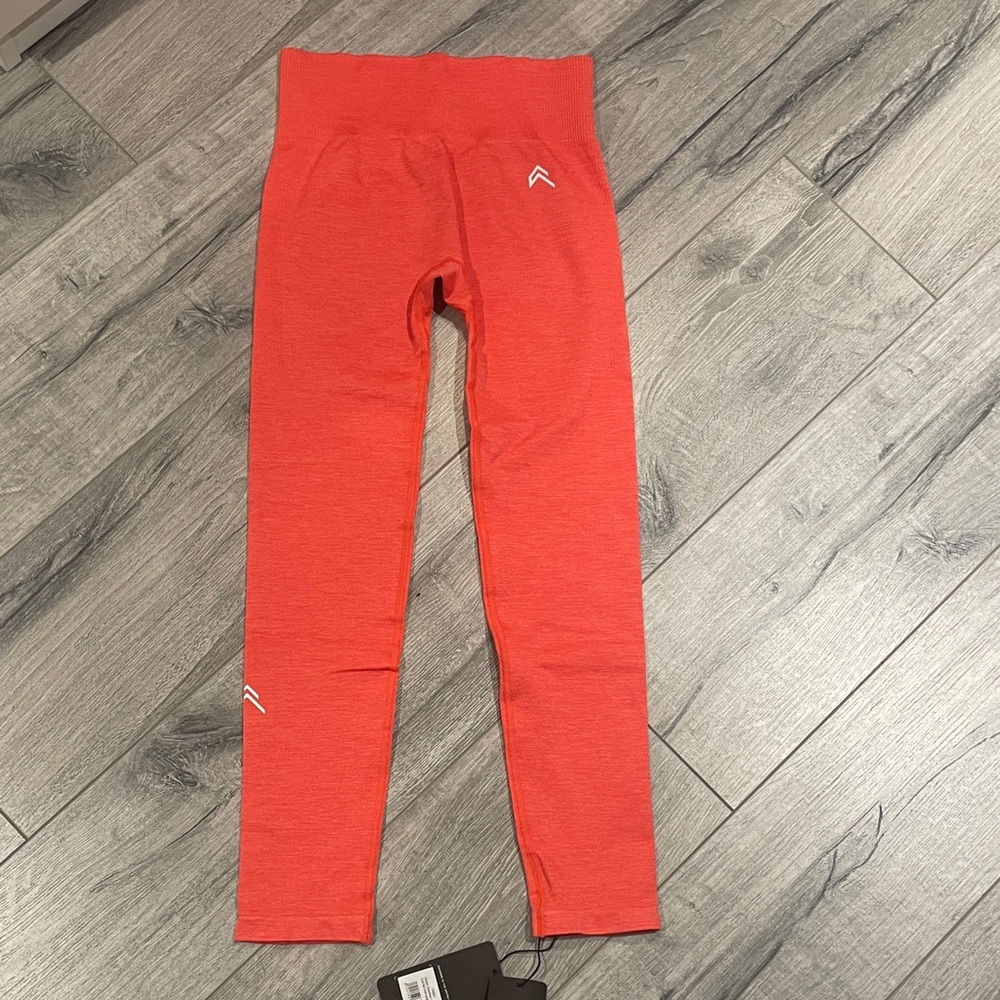 NWT Oner Active Classic Seamless Leggings, Coral Marl, Short Length - Medium